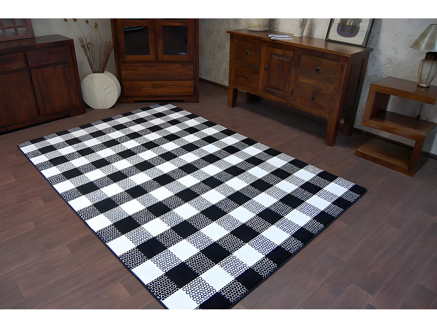 Tapijt SKETCH - F759 room/zwart - Geruite  140x190 cm