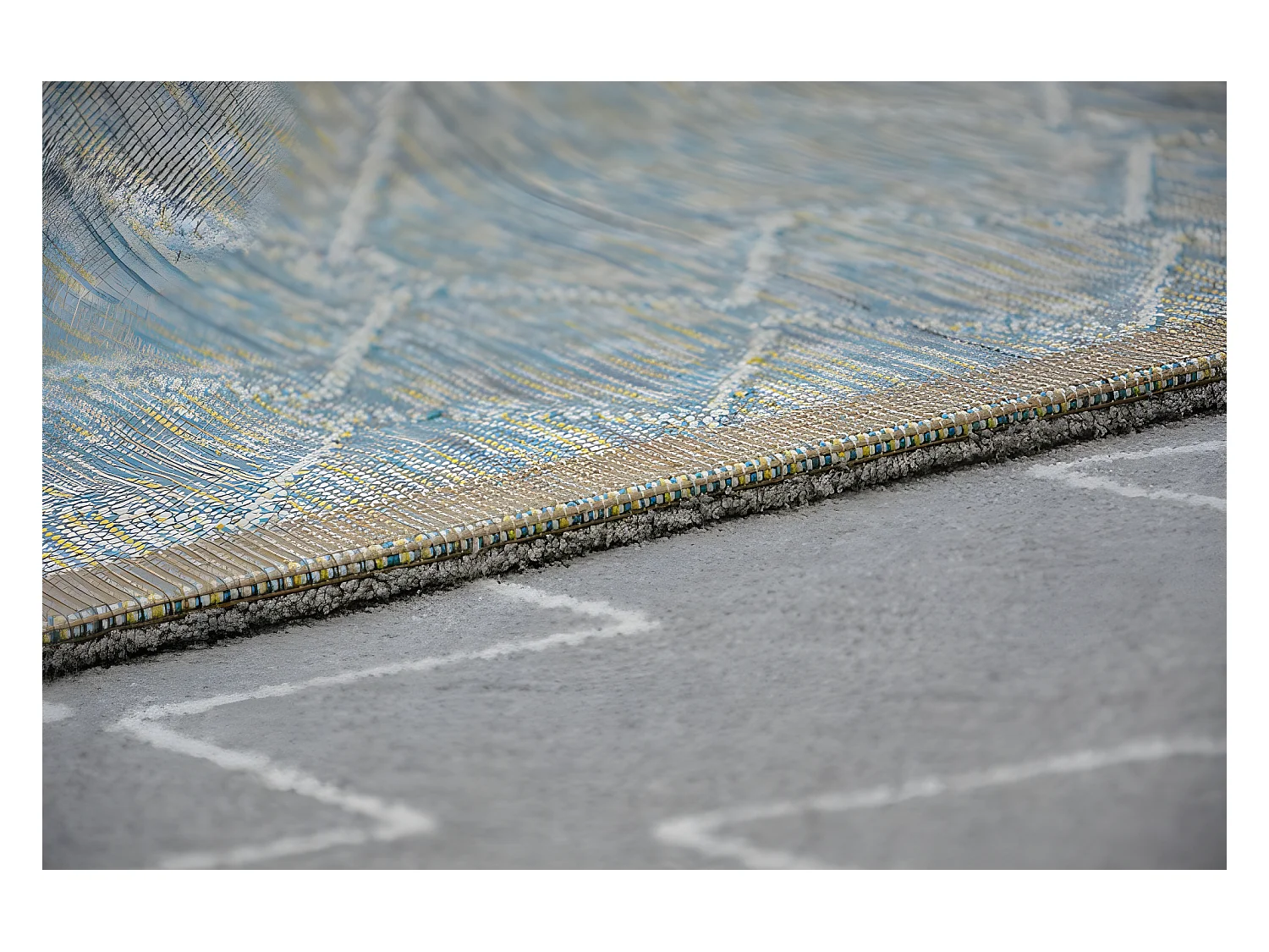 Tapis SENSE Micro 81249 ZIGZAG ETNO argentin/blanc 120x170 cm