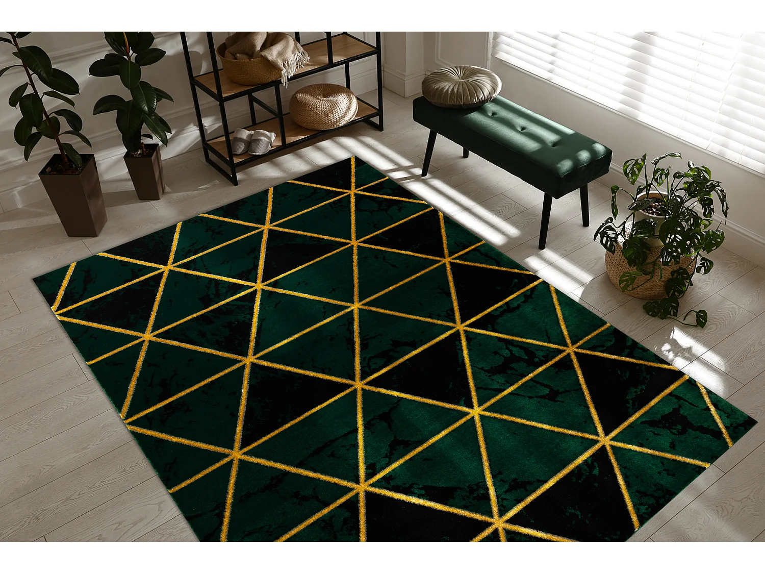 Tapijt EMERALD exclusief 1020 glamour, stijlvol marmer, driehoeken fle 80x150 cm