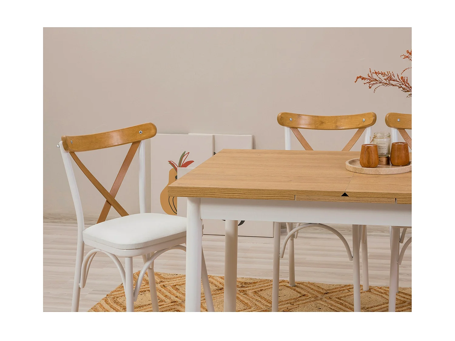 Ensemble 1 table extensible et 4 chaises bois naturel et blanc Kontante