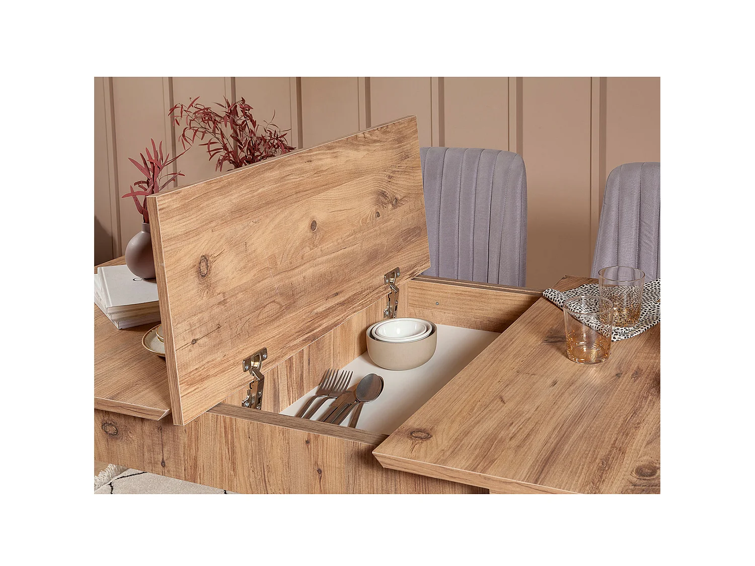 Ensemble table extensible 2 chaises et 2 bancs bois naturel et tissu gris Mariva