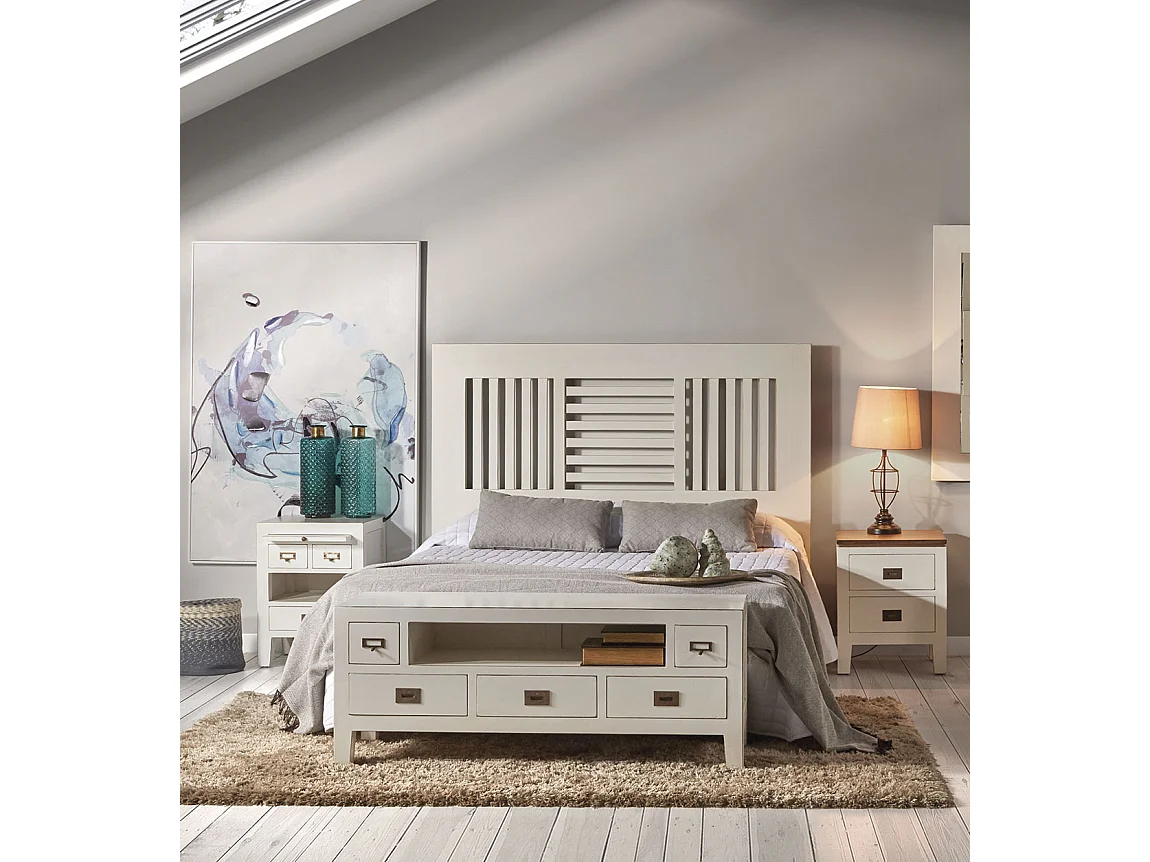 Mesita de noche provenzal madera maciza de mindi blanco y marrón Kirest 130 cm