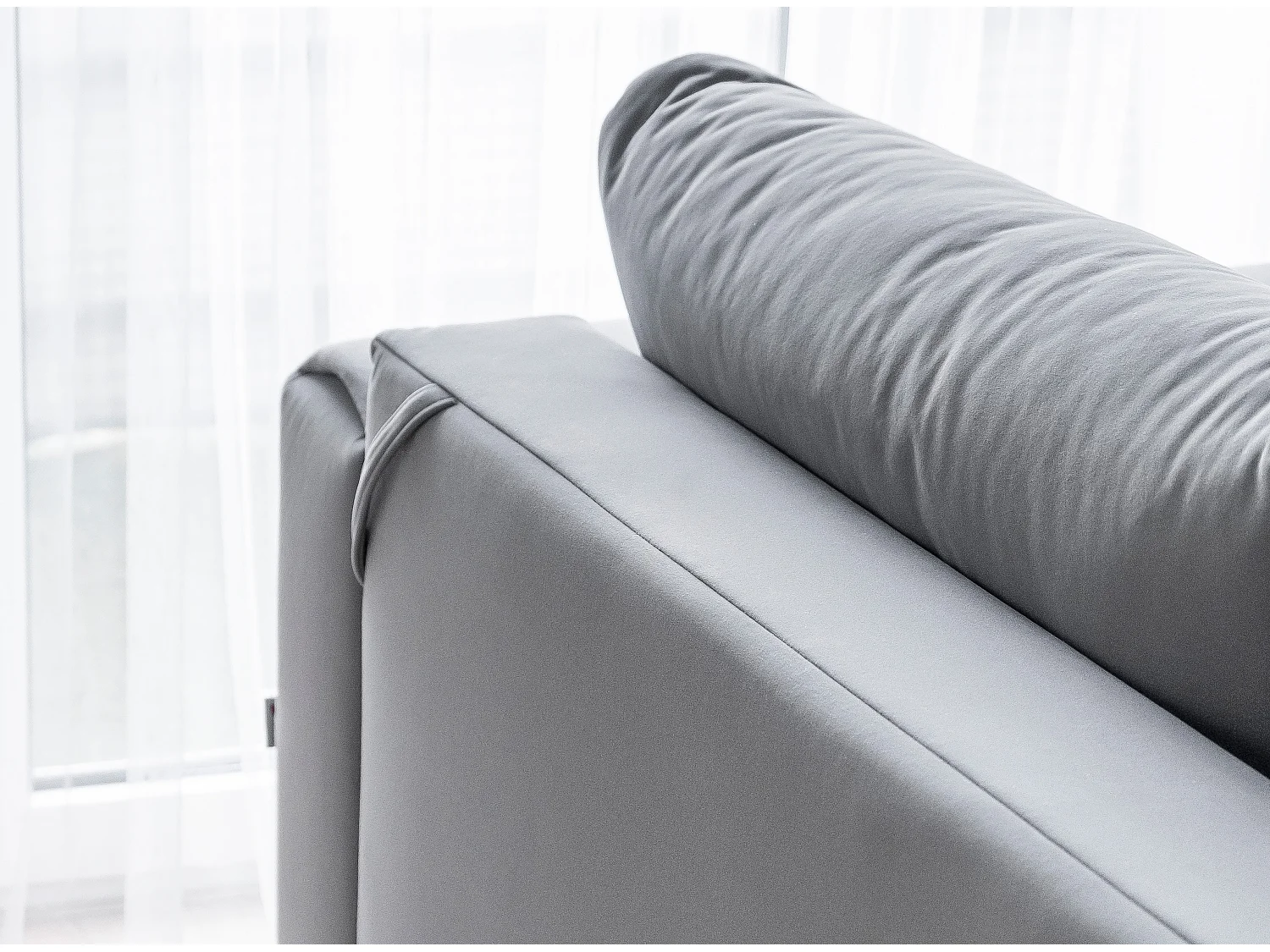 Canapé droit convertible 3 places velours DAVINA 246cm - Coffre & pieds métal noir-Vert foncé