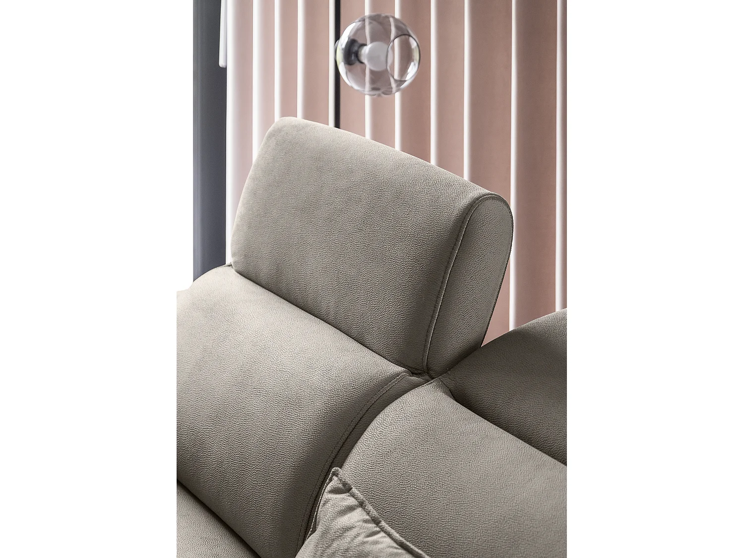 Canapé d'angle convertible avec rangement tissu NOBLESSE - Pieds bois noir-Marron-angle droit