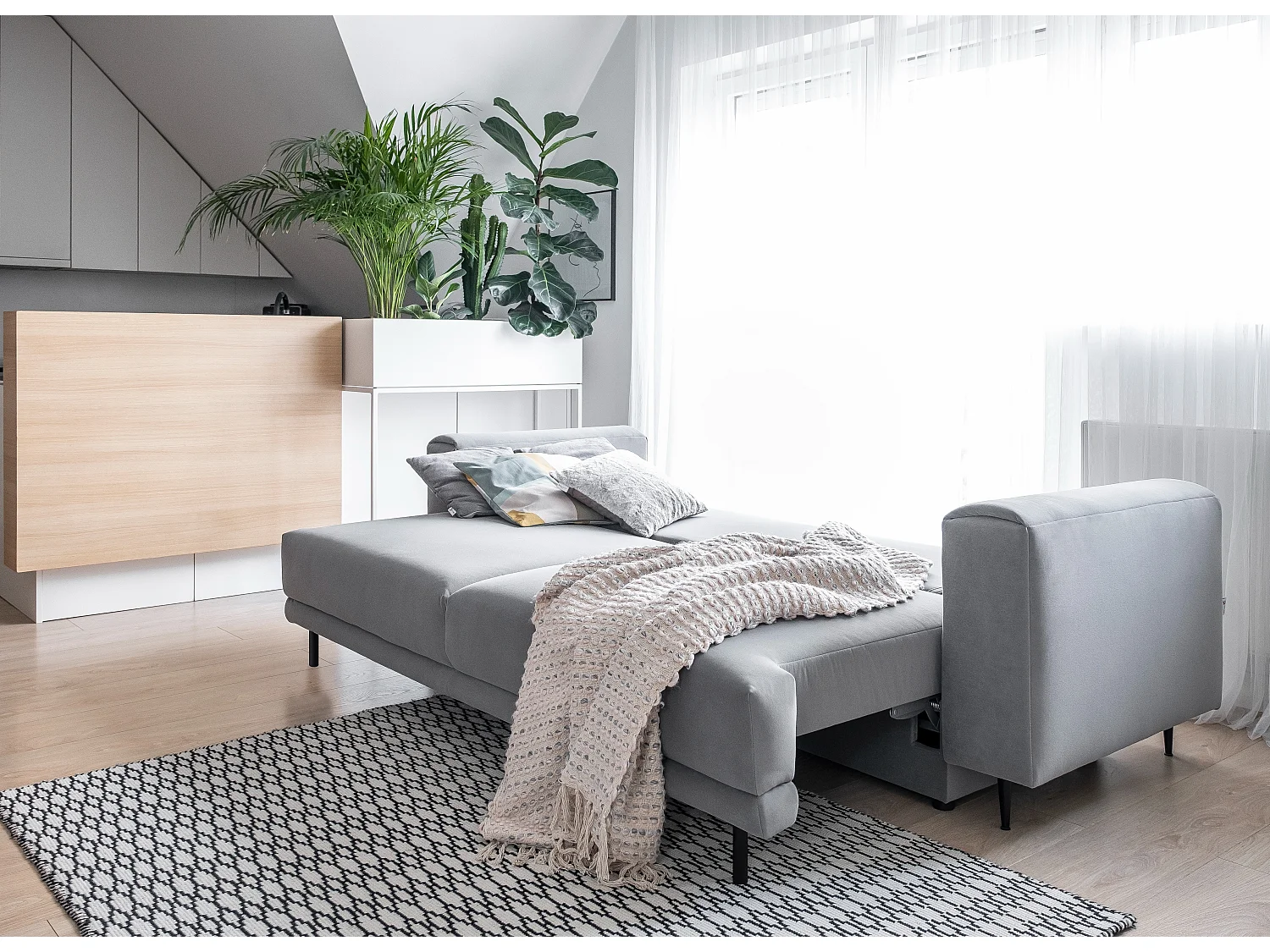 Sofá convertible recto DAVINA de terciopelo con compartimento de almacenamiento - Patas de metal negro-Color Azul noche