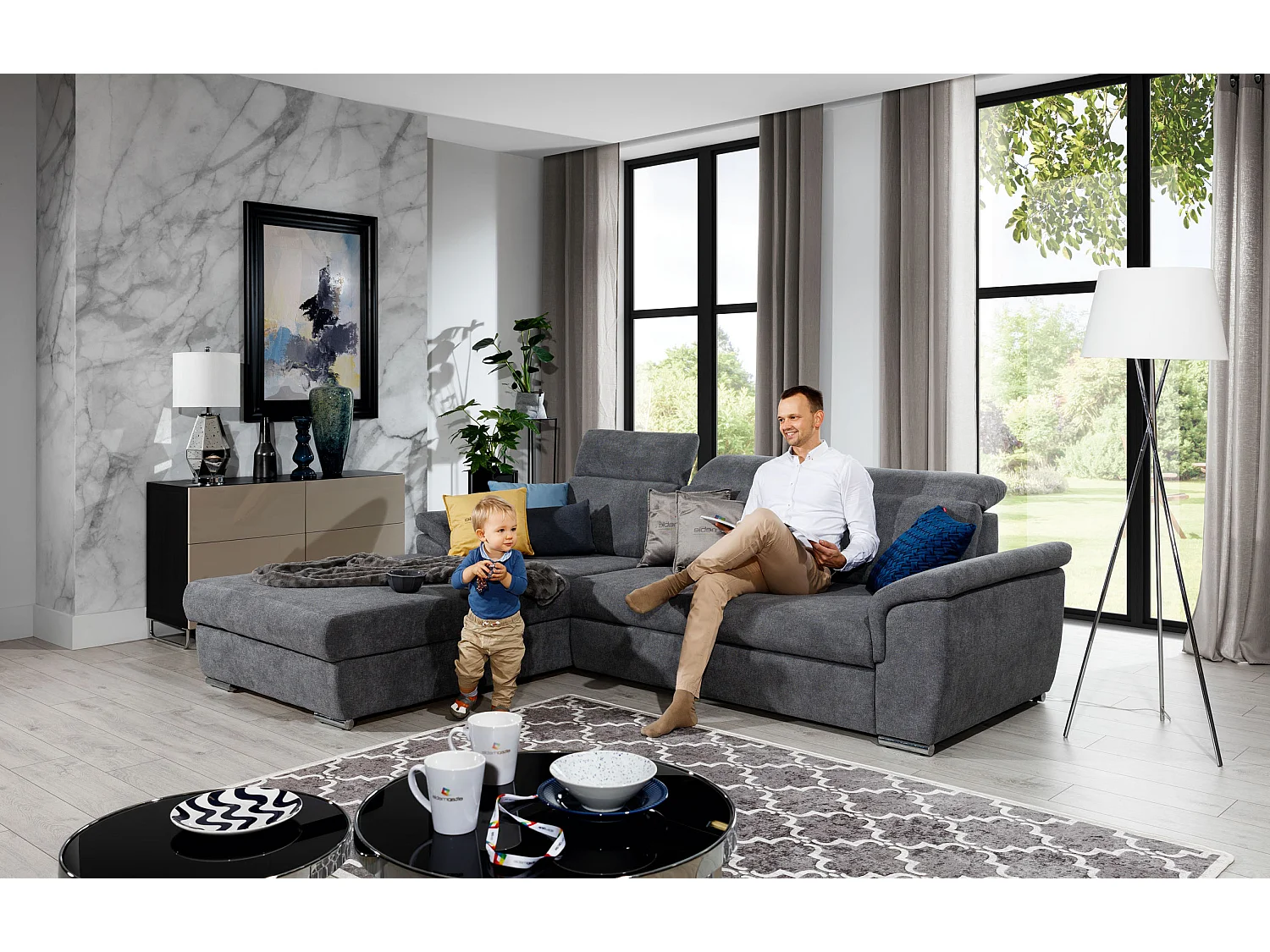 Canapé convertible d'angle gauche tissu gris clair chiné têtières réglables Suzy 272cm