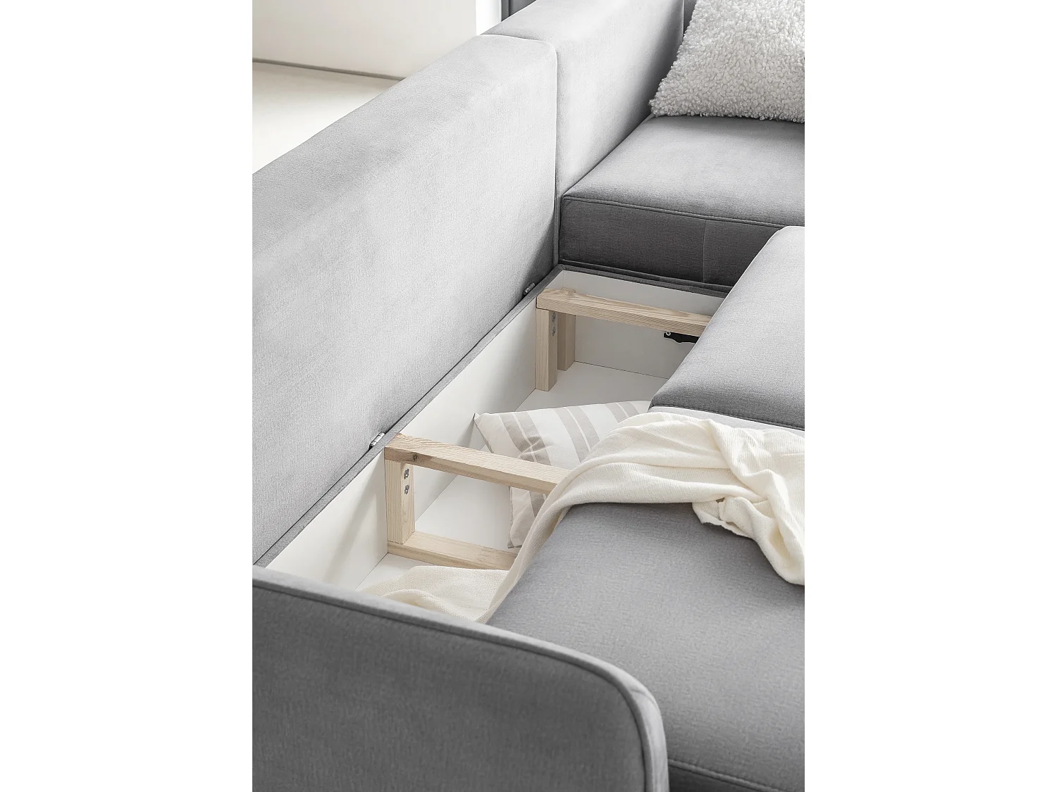 Canapé d'angle droit convertible velours bleu marine Zurik 276cm