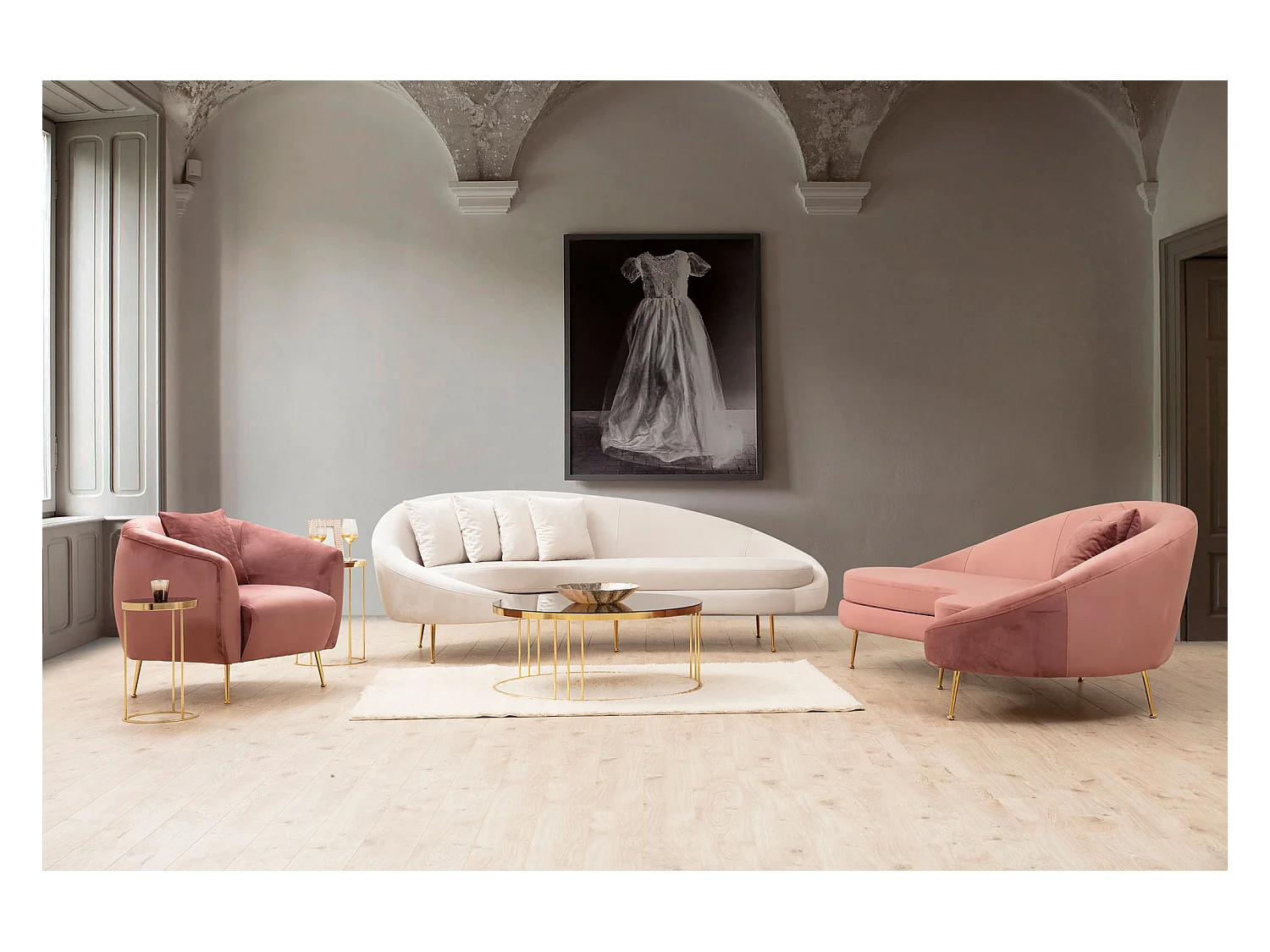 3-zitsbank in roze stof afgerond links Tazany 255 cm