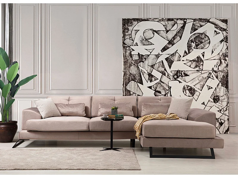 Canapé d'angle droit velours beige avec têtières relevables et pieds metal noir Briko 308cm