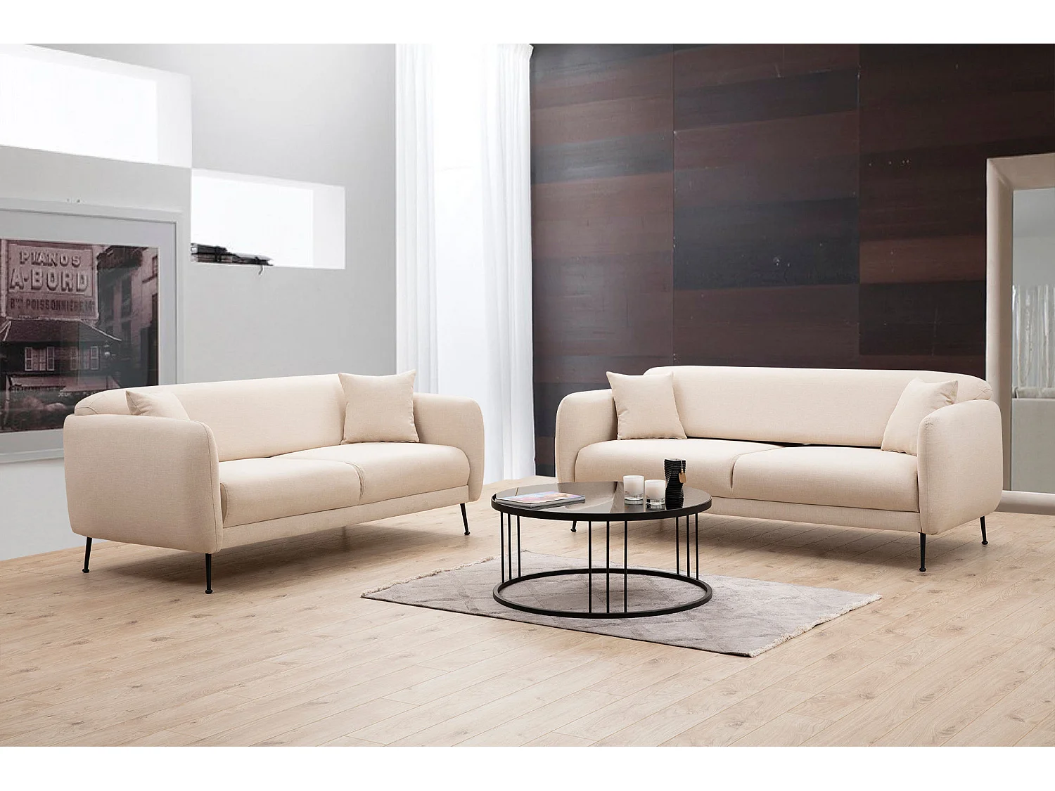 Canapé moderne 3 places tissu beige et pieds métal noir Kezila 214cm