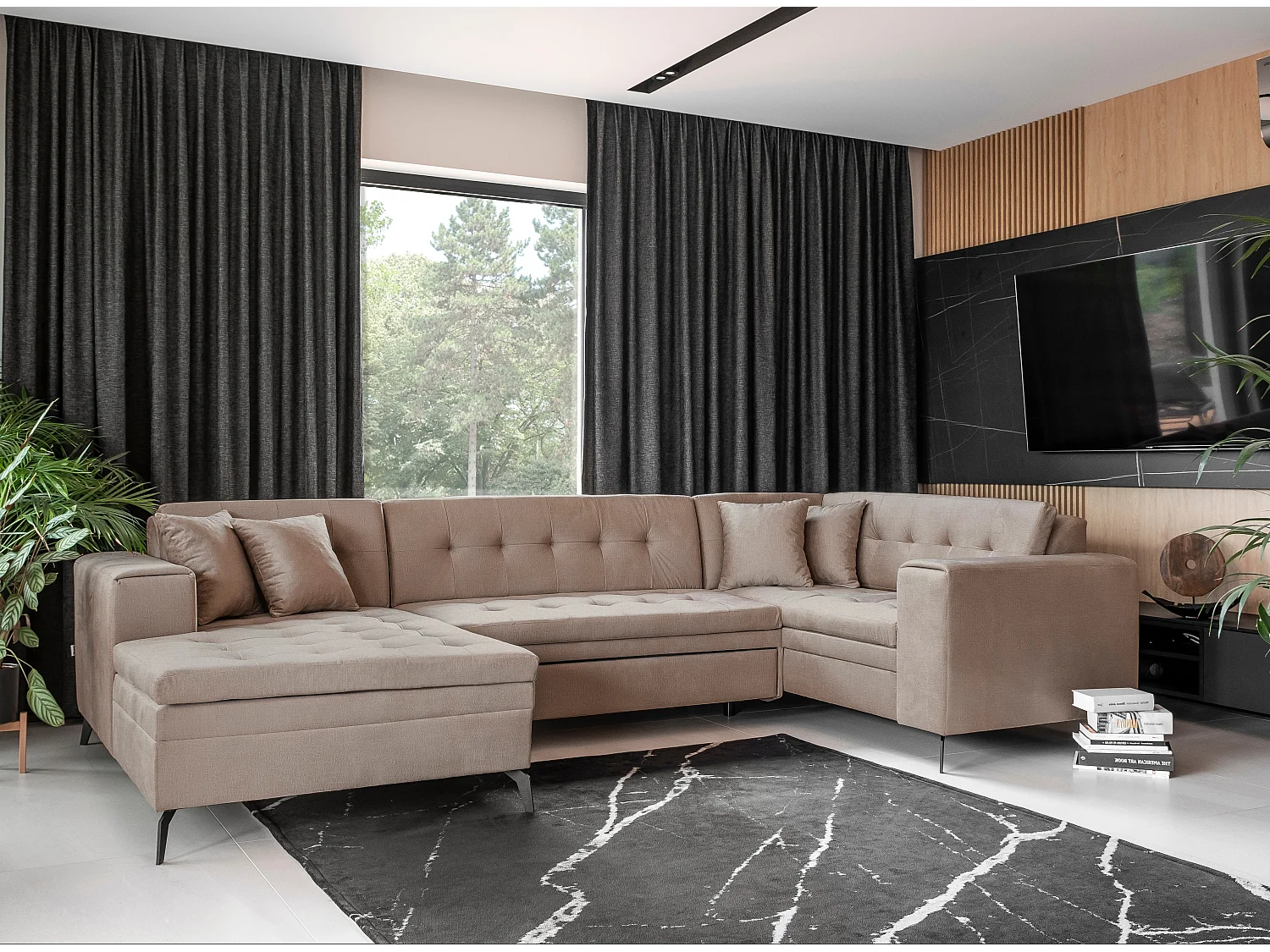 Linker panoramische slaapbank in zacht glanzende beige gewatteerde stof Bonty 340 cm