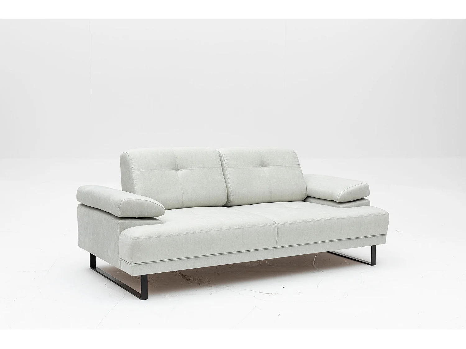 Moderne 2-zits rechte bank zacht lichtbeige stof zwart metalen poten Kustone 199 cm