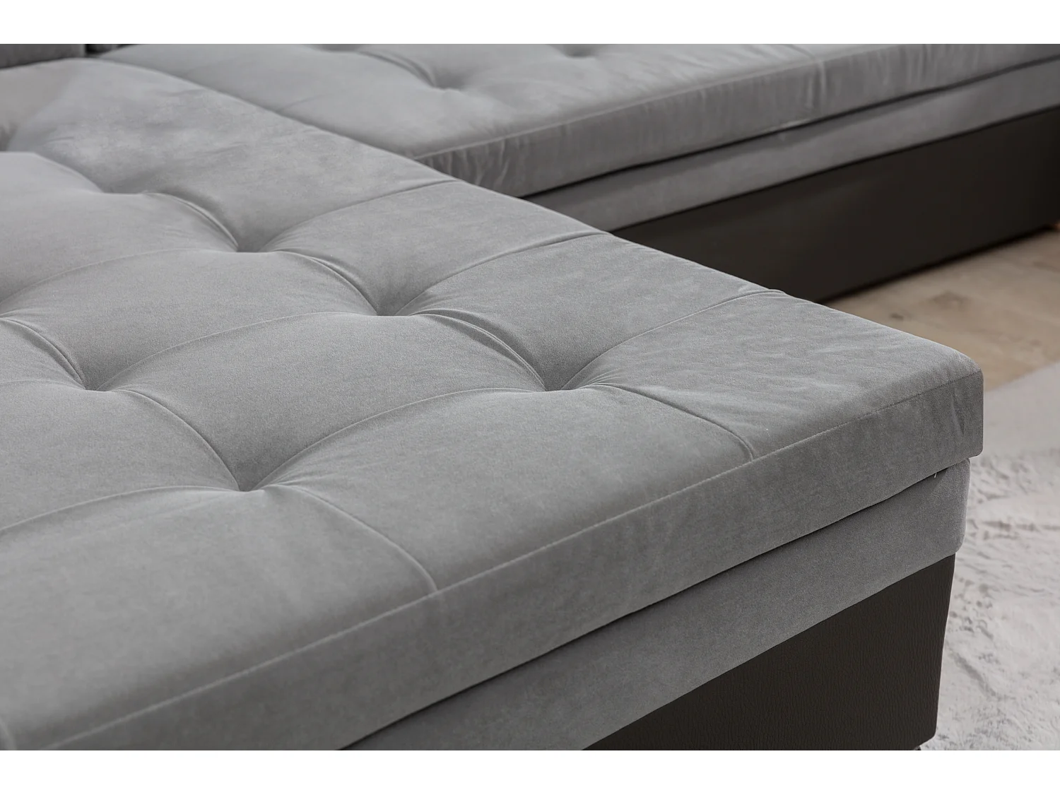 Canapé convertible panoramique velours gris clair et anthracite méridienne à gauche Diana 340cm