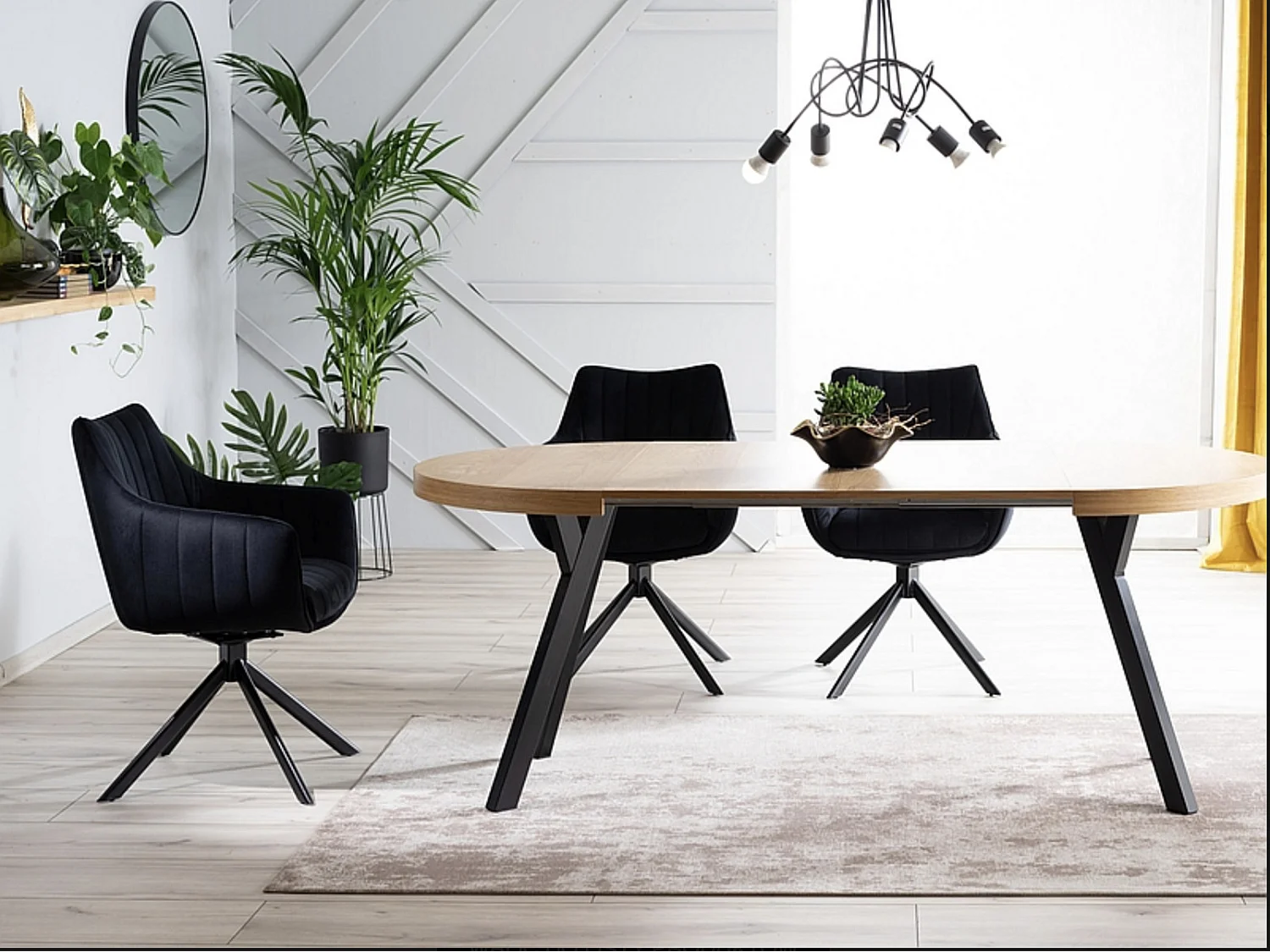 Chaise de salle à manger pivotante à 180° velours et acier noir Binka-Couleur Crème