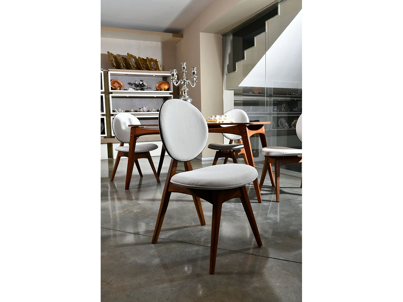 Chaise en bois de noyer et tissu lin crème Karny - Lot de 2