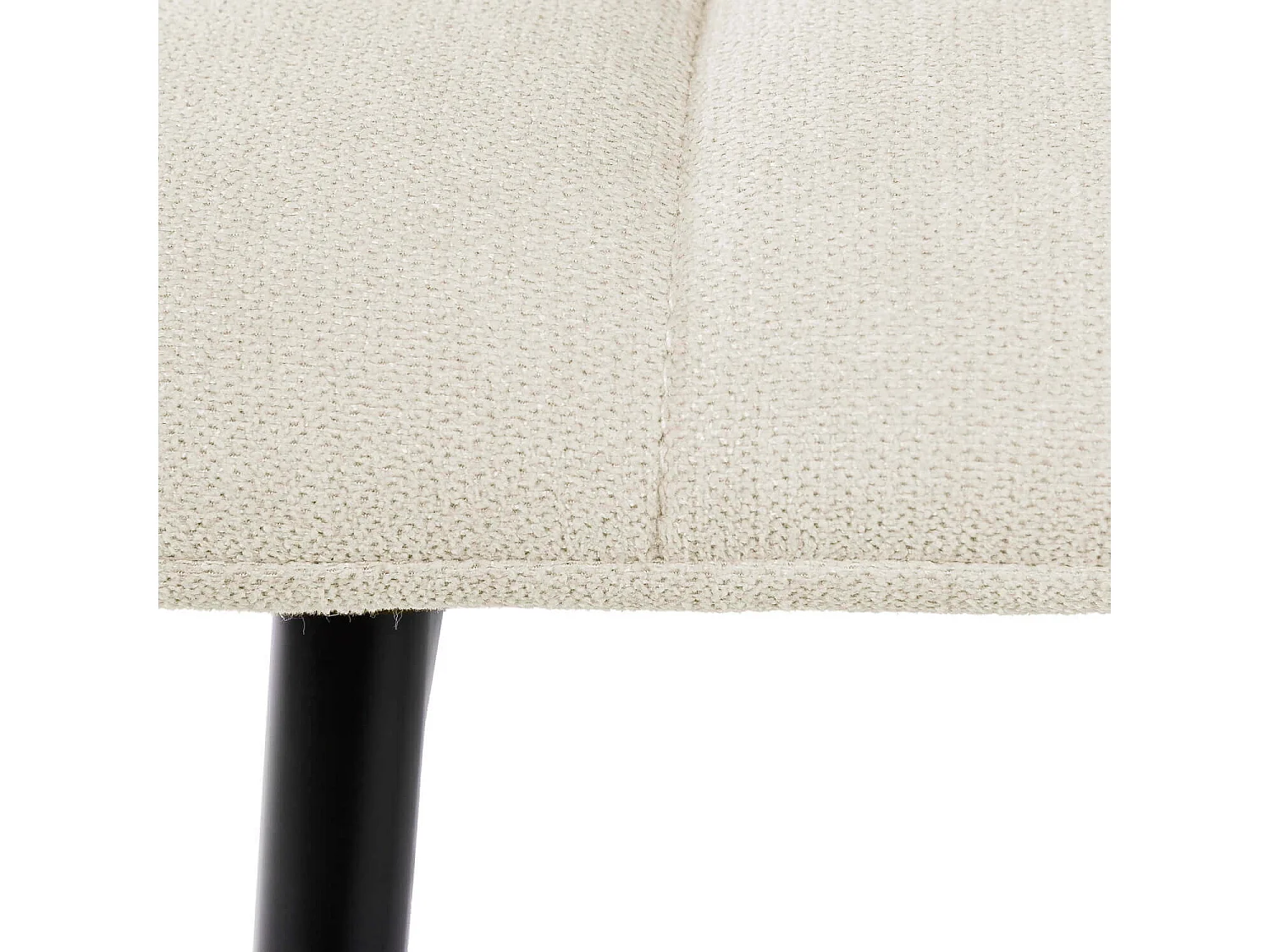 Chaise en tissu capitonnée rembourré Livio – Élégance moderne avec pieds en métal noir-Couleur Beige clair