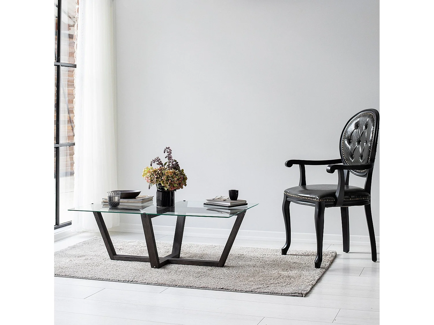 Table basse moderne Dinter L105cm Bois massif Anthracite et Verre Transparent