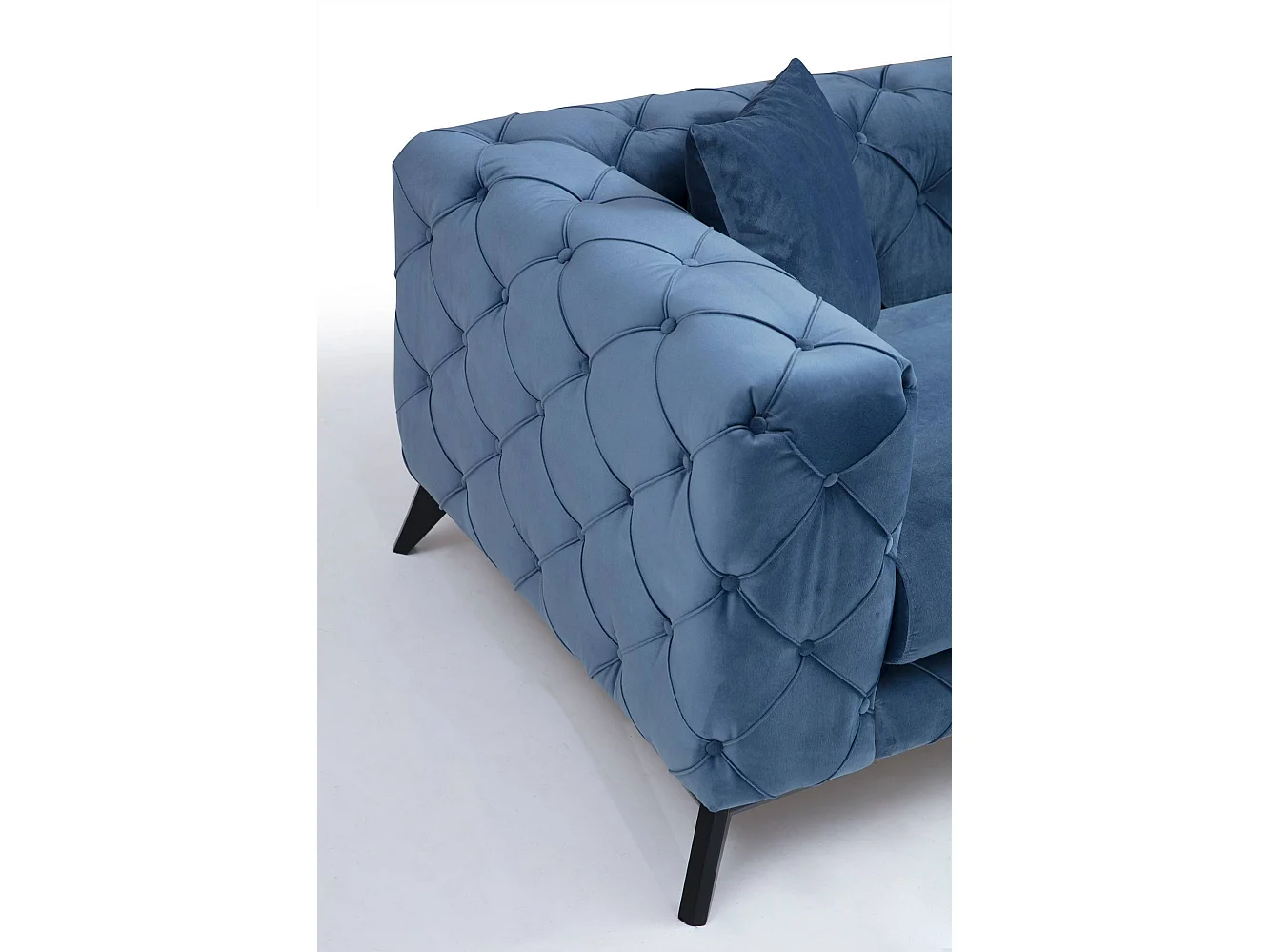 Canapé 2 places capitonné velours bleu et pieds bois noir Herakles 197cm