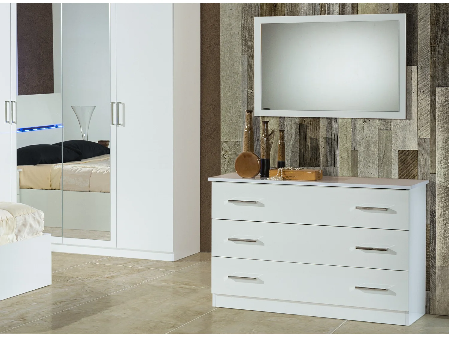 Commode moderne 3 grands tiroirs bois blanc laqué Mona 118cm