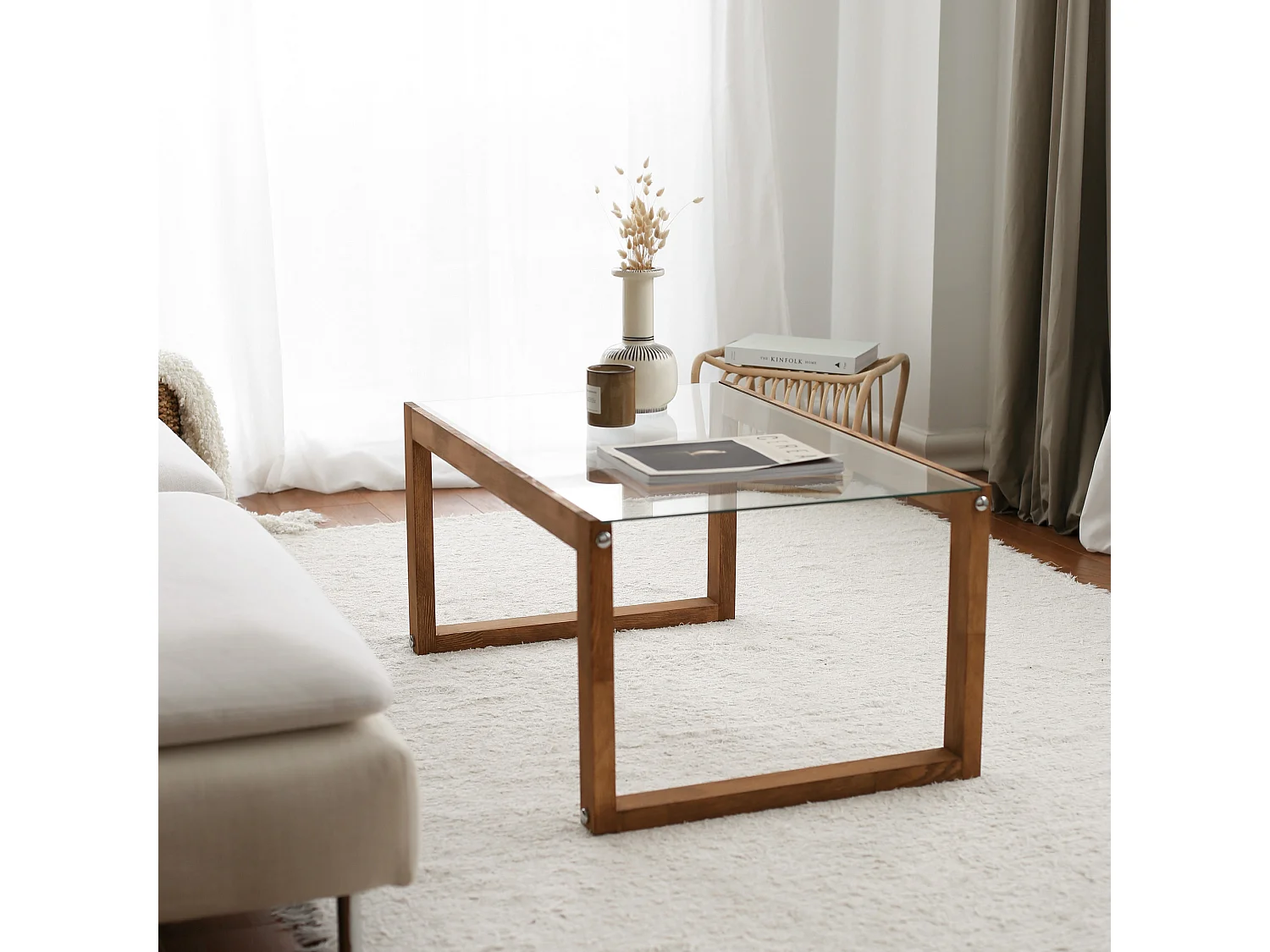 Petite table basse en bois massif marron et plateau en verre trempé Darone 85cm