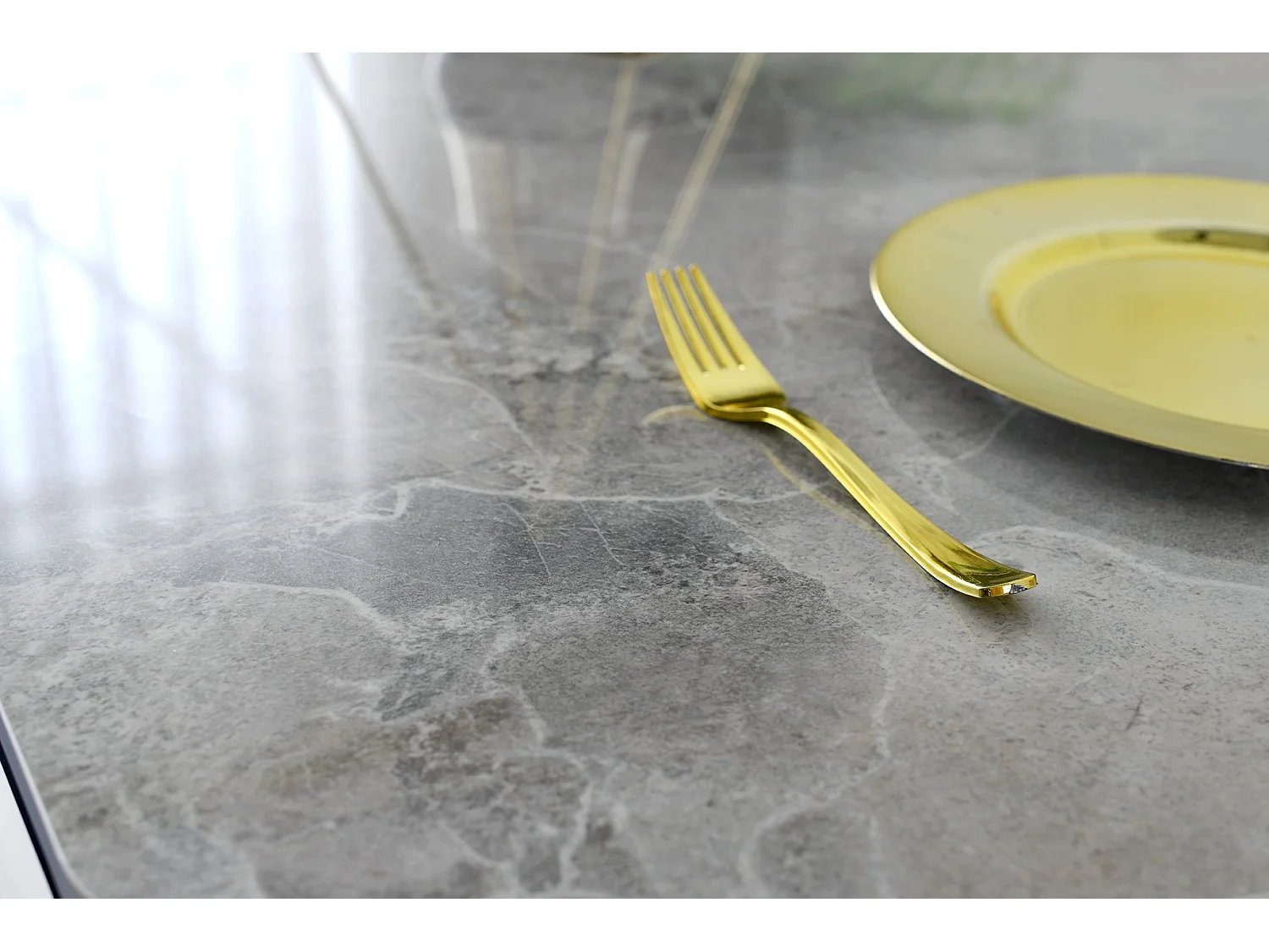 Kibona houten eettafel met wit marmereffect, 180 cm