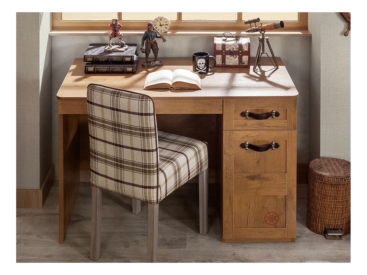 Bureau enfant Pirate bois clair