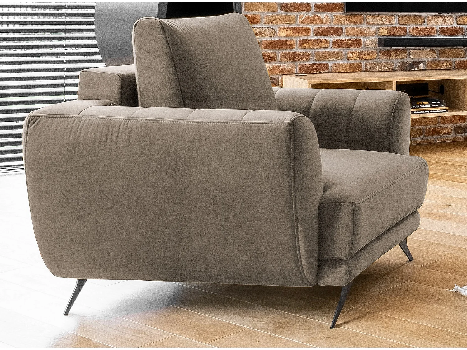 Zora beige fluwelen slaapbankset - 1 3-zitsbank + 1 fauteuil + 1 poef