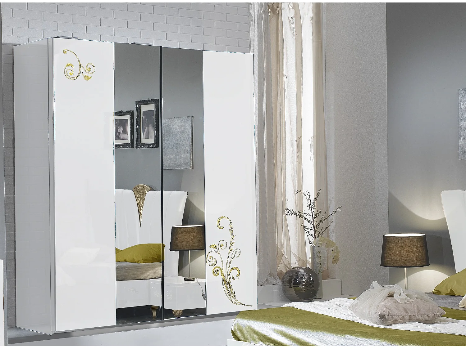 Armoire de chambre design 2 portes coulissantes bois laqué blanc et doré Jade 182cm