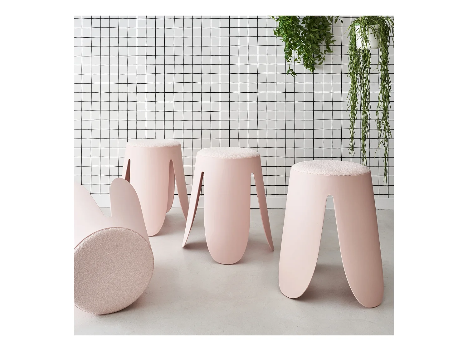 Taburetes apilable de borreguito texturizado, set de 4 rosa pálido