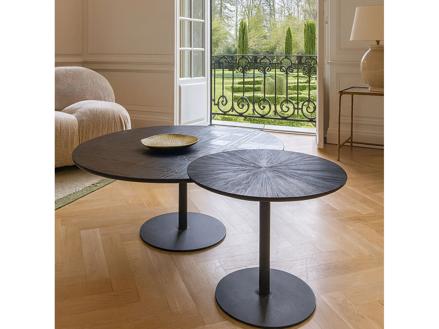 Now's Home - Table Basse Ronde En Bois De Manguier Noir ø80 Cm Ht38.5 Ubu