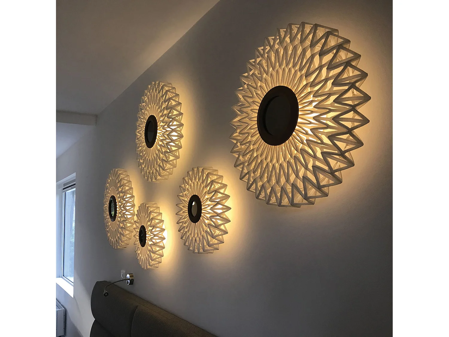 Now's Home - Applique En Tissu Blanc Casse Miroir Au Milieu Dia60cm Matahari