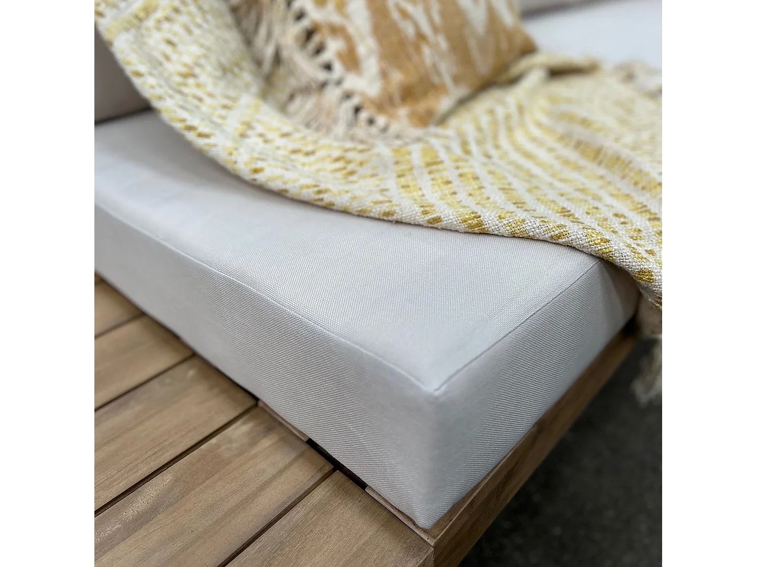 Now's Home - Salon De Jardin En Bois D'acacia Et Coussins Beige 6 Places