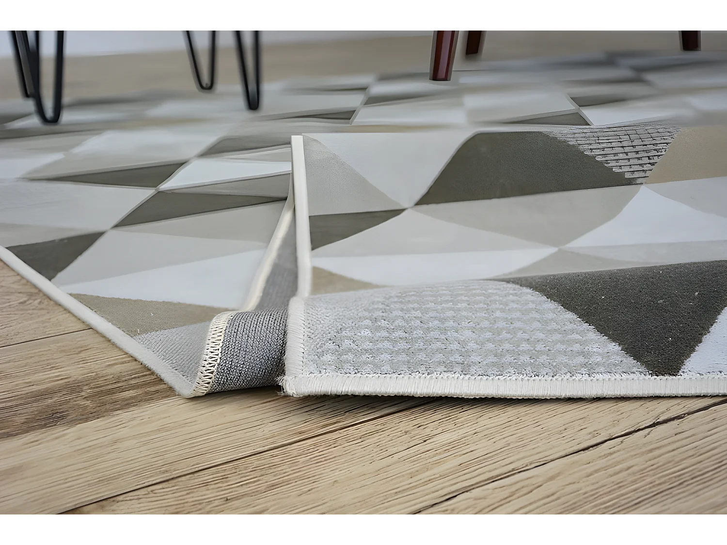 Tapete NOBIS 84166 creme - Triângulos 160x230 cm