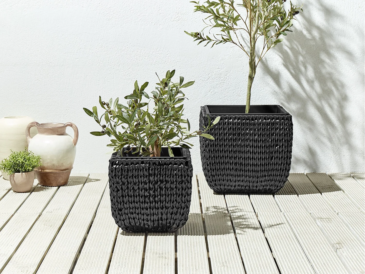 Set med 2 växtkrukor BERBERIS 34/45 cm Konstrotting Svart