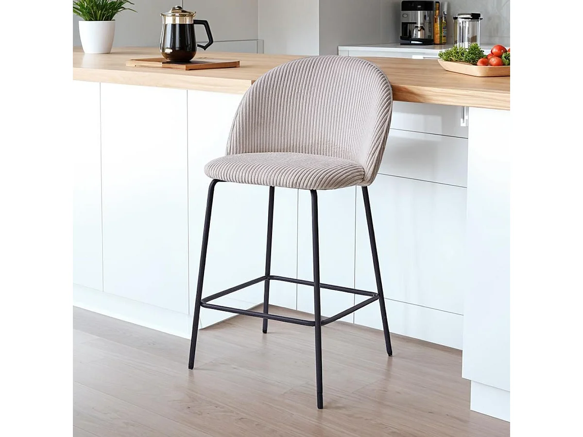 Lot de 2 tabourets de bar en velours côtelé beige, piètement noir - Alta