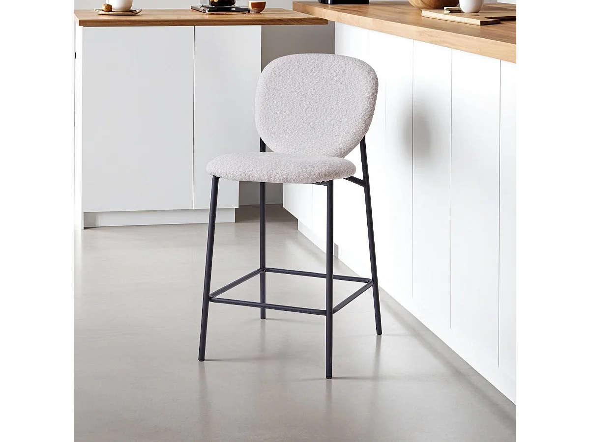 Lot de 2 tabourets de bar en tissu bouclette écru, piètement métal noir - Betty