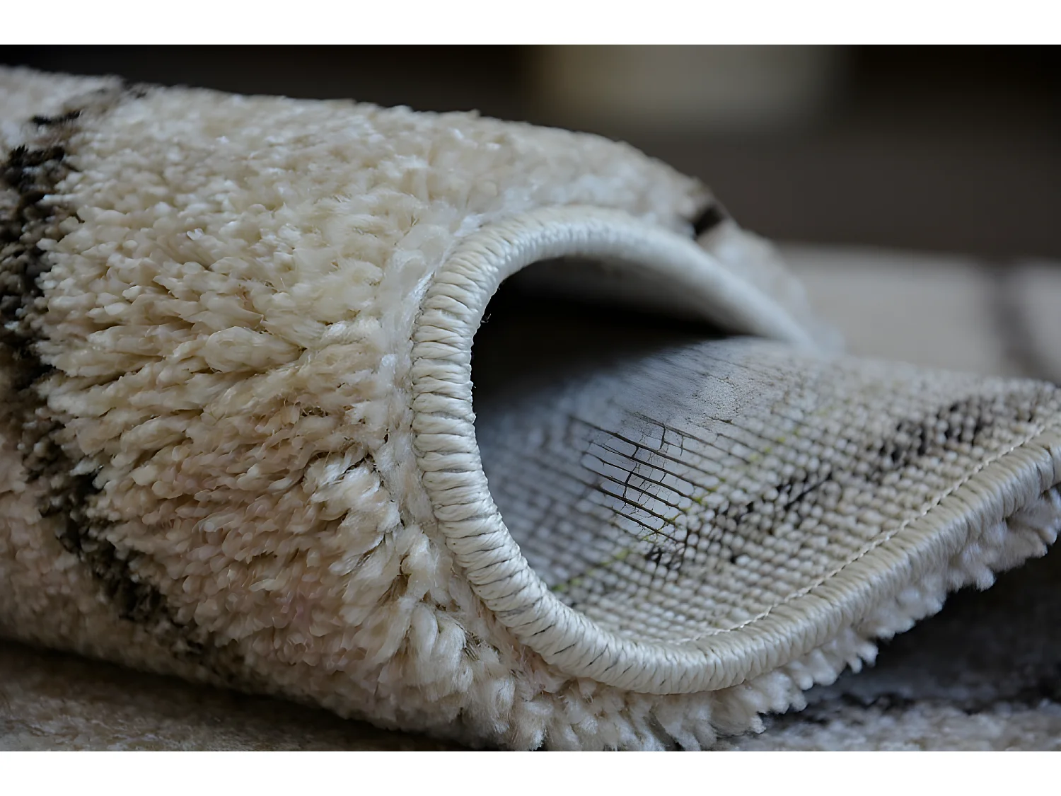 Tapijt SHADOW 818 crème / l. beige - Driehoek 80x150 cm