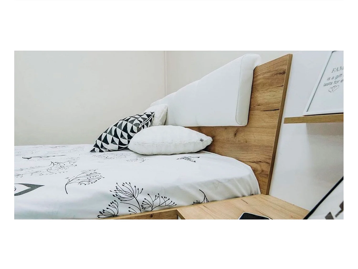 Chambre ASTO II , blanc laqué et chêne clair 180x200 cm - SANS ARMOIRE