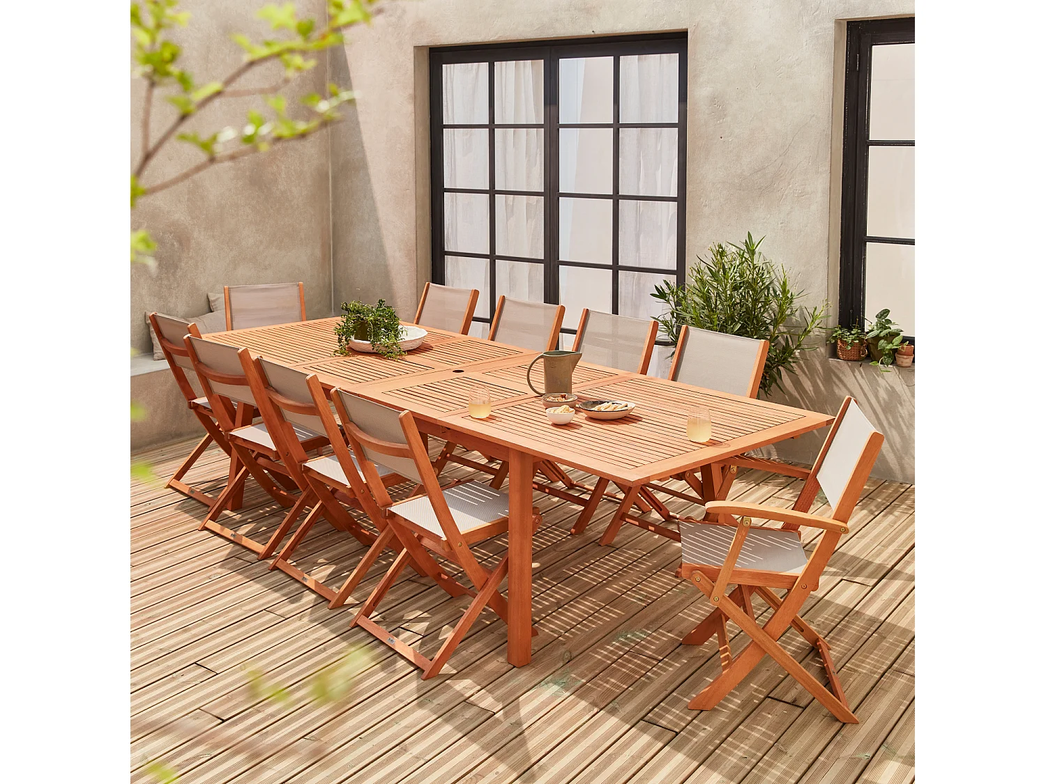 Set tavolo da giardino allungabile in legno con 10 sedie, marrone