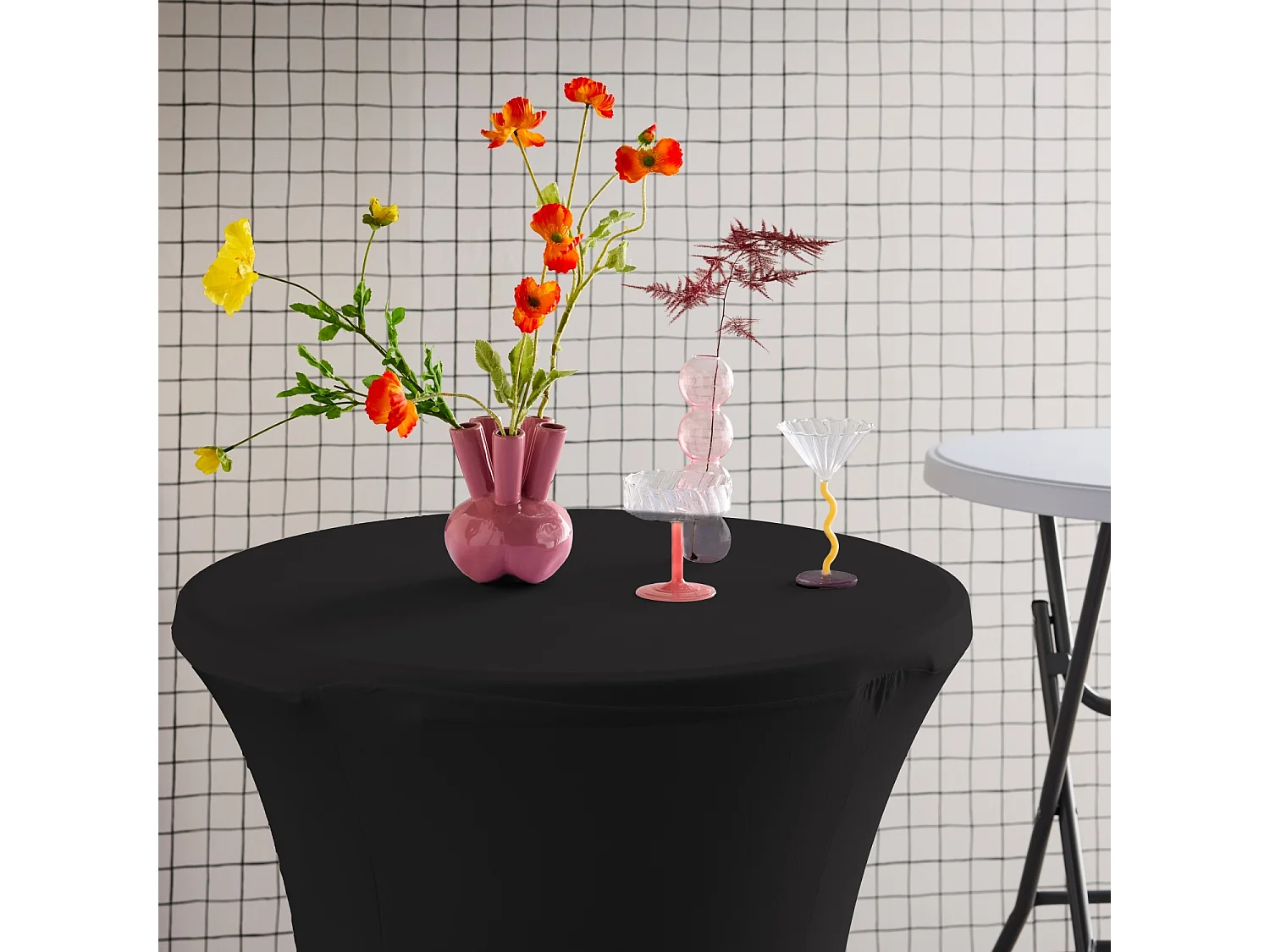 Lot de 2 tables hautes de réception – GALA – Mange debout. pliables. Ø80cm x 110cm +  2 housses en polyester. noires