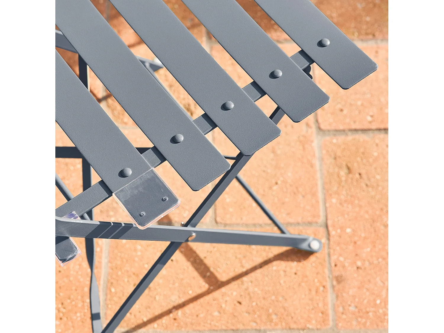 Table de jardin bistrot pliante métal + 2 assises bleu grisé Ø60 x 70cm. acier thermolaqué