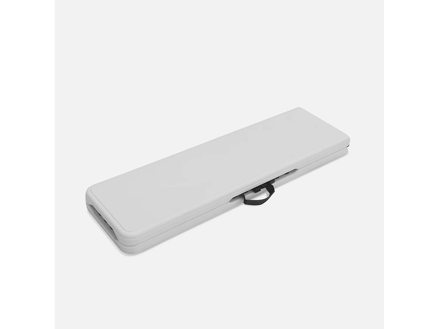 Set de table et bancs de réception. 180cm. pliables. avec poignée de transport. plastique blanc. table de camping