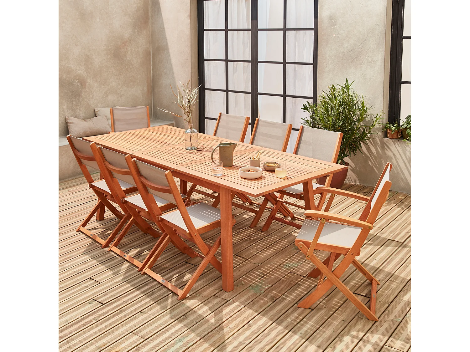Table de jardin extensible bois d'eucalyptus + 8 assises en bois d'Eucalyptus huilé et textilène gris taupe