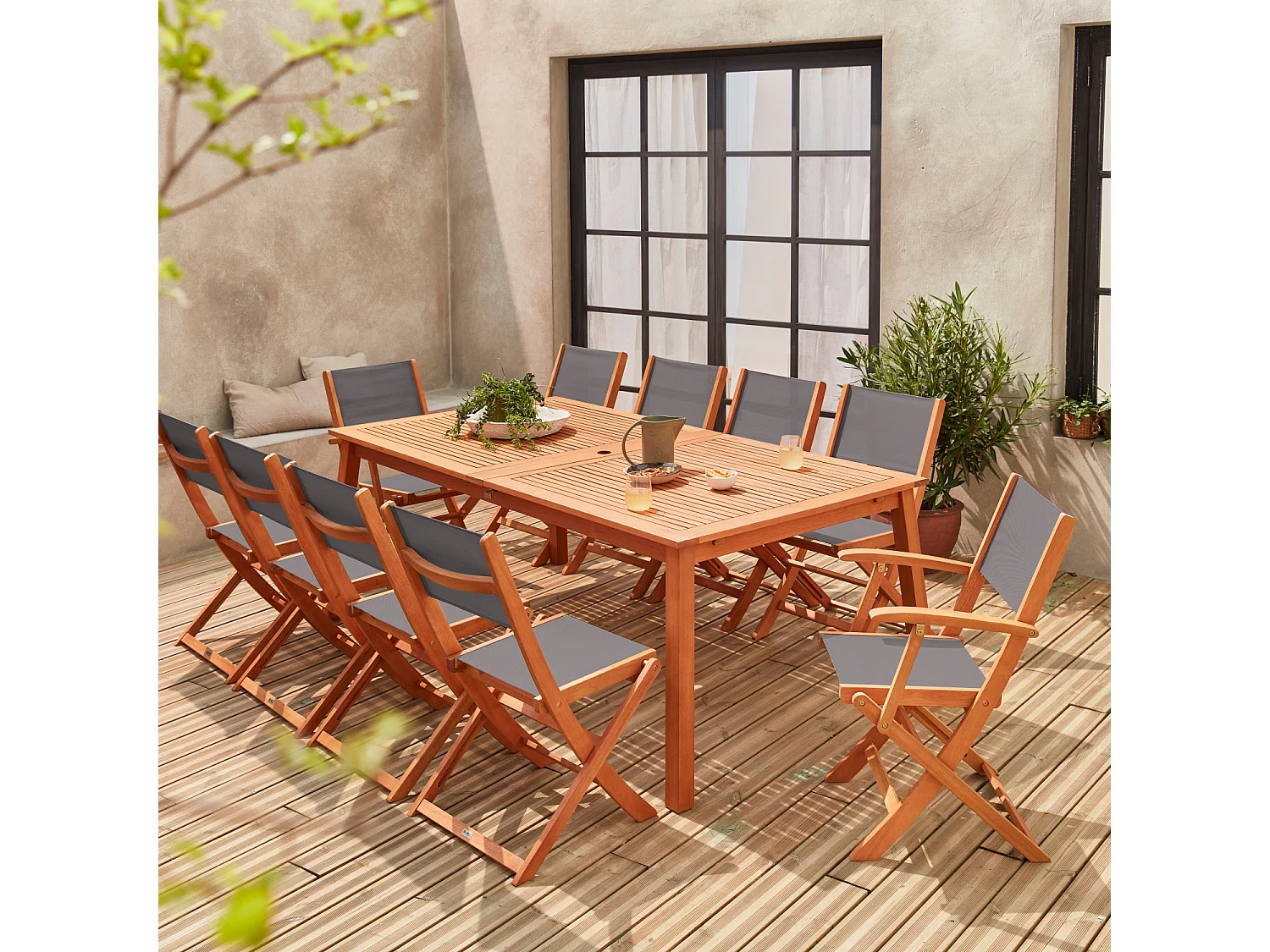 Set tavolo da giardino allungabile in legno con 10 sedie, marrone