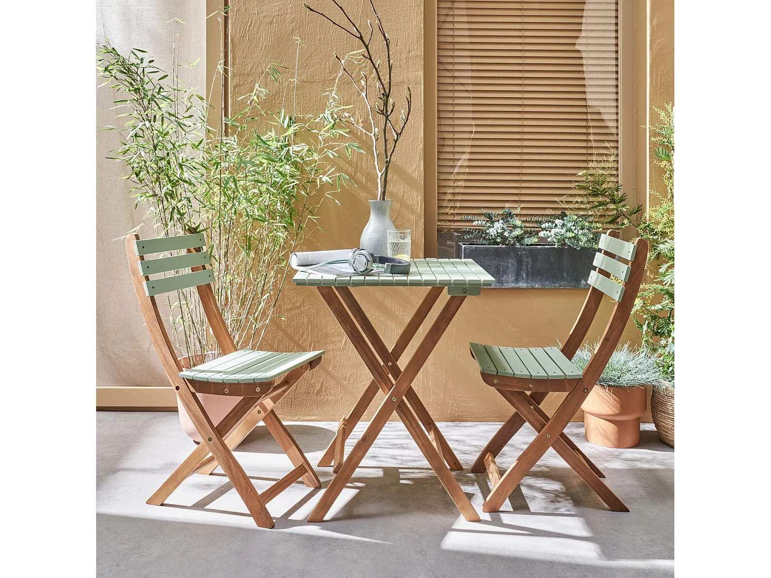 Set tavolo da giardino bistrot in acacia, 2 posti verde grigio