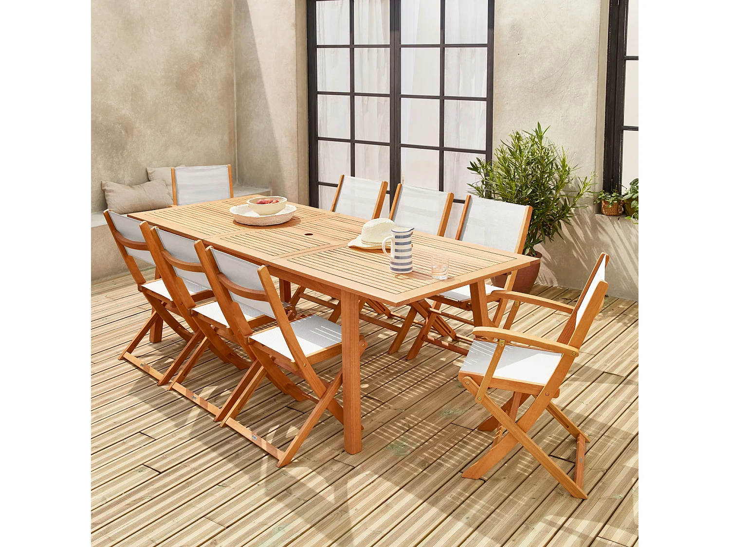 Table de jardin extensible bois d'eucalyptus + 8 assises en bois d'Eucalyptus huilé et textilène blanc