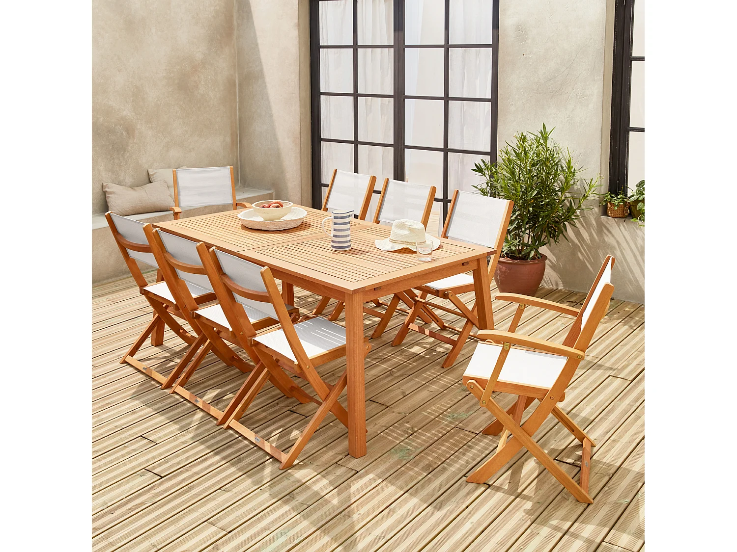 Table de jardin extensible bois d'eucalyptus + 8 assises en bois d'Eucalyptus huilé et textilène blanc