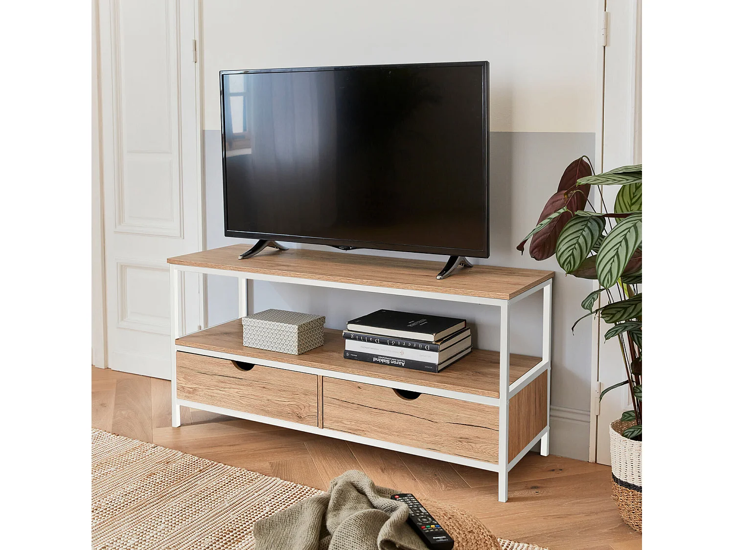 Meuble TV en décor bois et métal blanc mat 120x39x57cm - Loft - avec 2 tiroirs