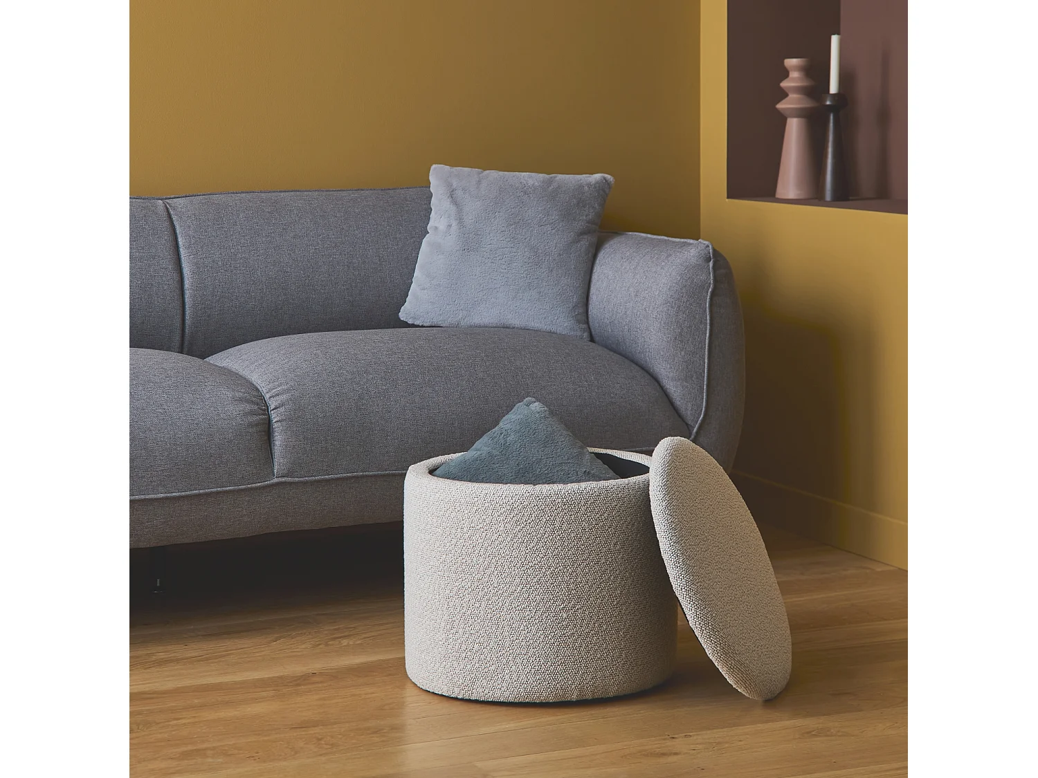 Puff de tela con almacenaje blanco