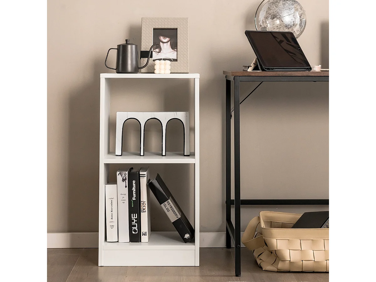 Set di 2 comodini e una piccola libreria